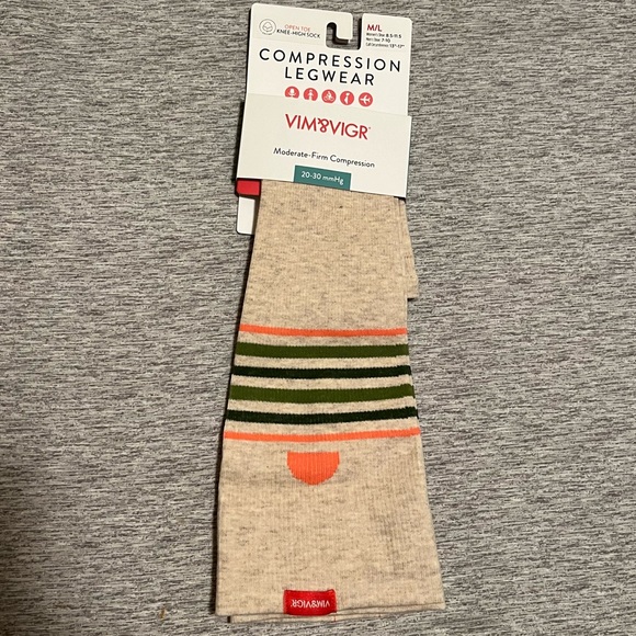 Open toe compression socks - will fit wide calf - Picture 1 of 2